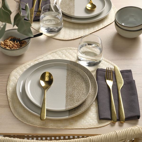 IKEA, дополнительный ракурс - схема-чертеж с размерами