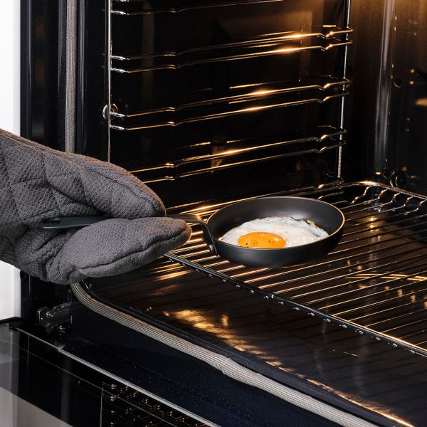 Сковорода, углеродистая сталь 13 см IKEA VARDAGEN ВАРДАГЕН 604.612.39 - фото 3