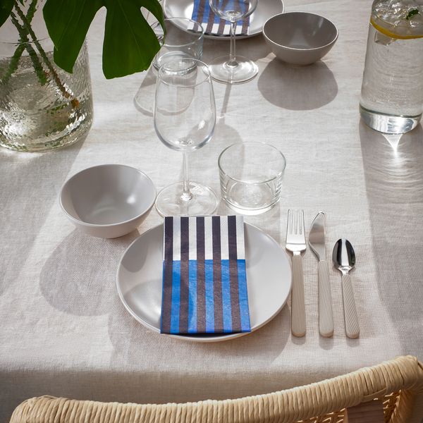 IKEA, дополнительный ракурс - схема-чертеж с размерами