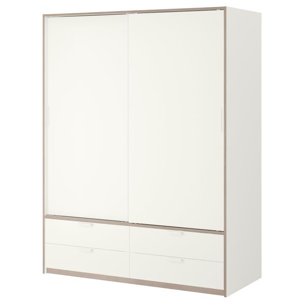 IKEA, вид спереди