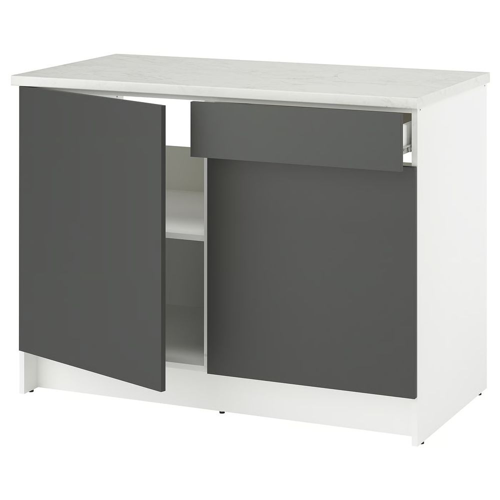 IKEA, вид спереди