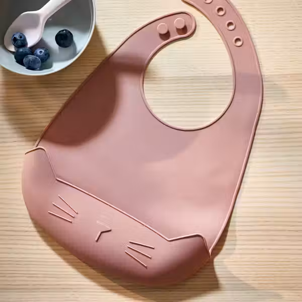 GULDVÄVARE ГУЛЬДВЭВАРЕ Нагрудник - бледно-розовый - схема-чертеж с размерами