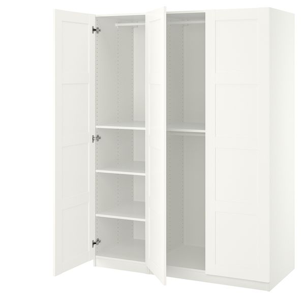 IKEA, вид спереди
