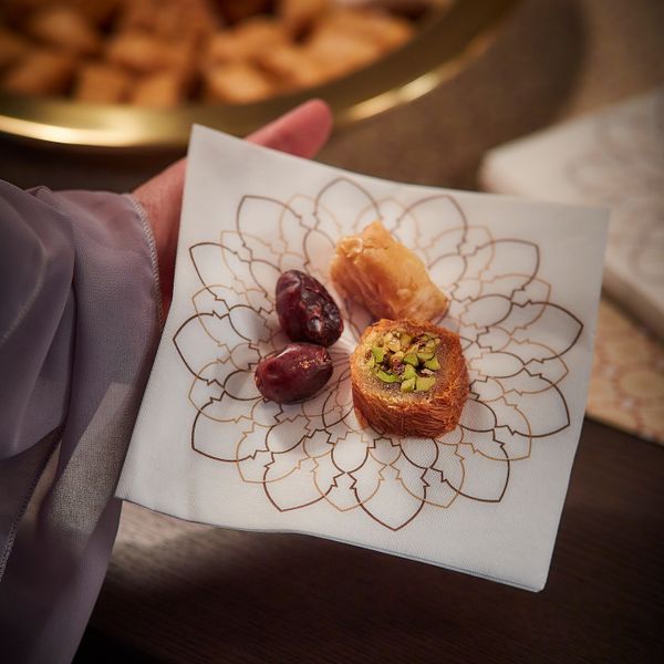 Салфетка бумажная, белый, бежевый 33x33 см IKEA LJUVARE ЛЬЮВАРЕ 104.921.15 - схема-чертеж с размерами