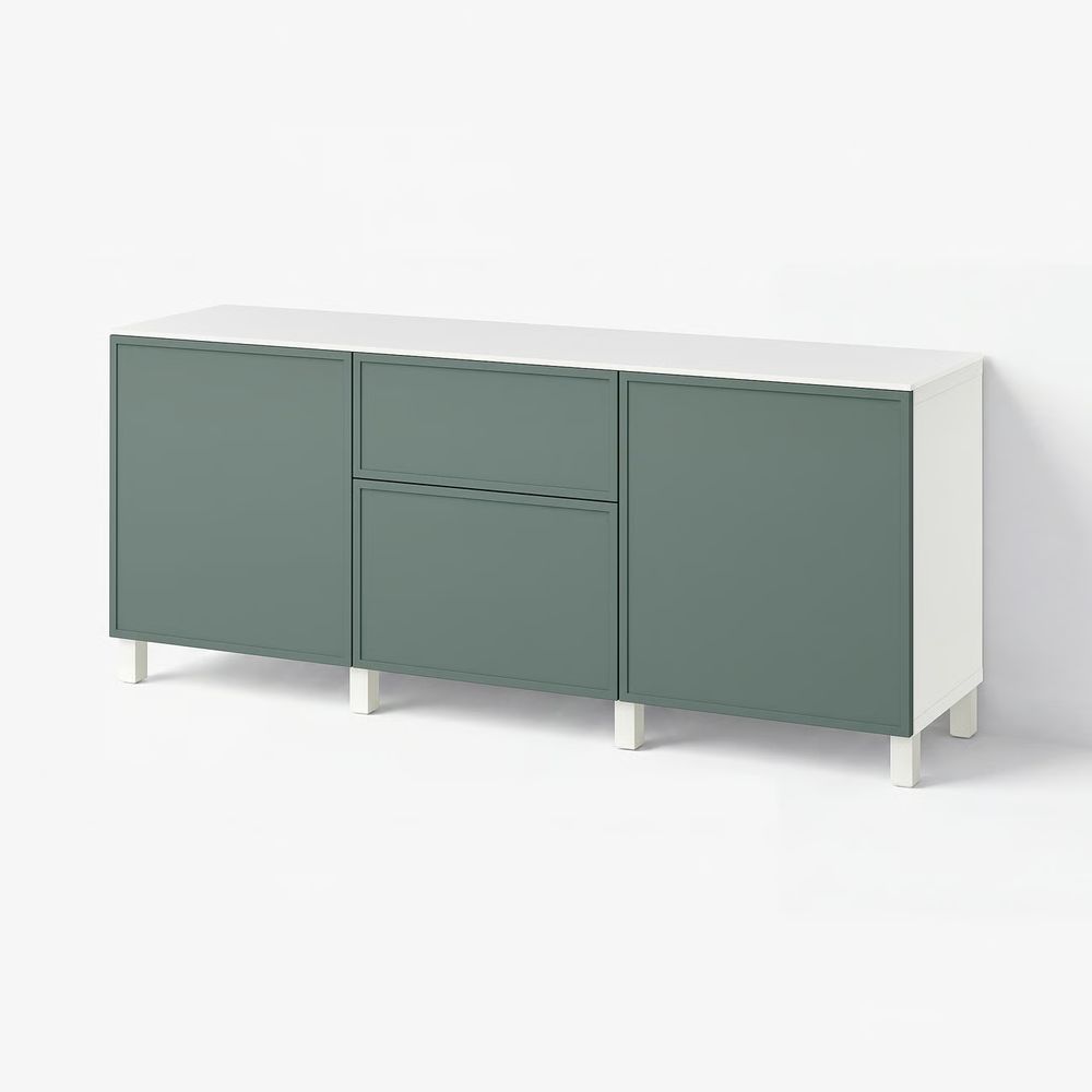 IKEA, вид спереди