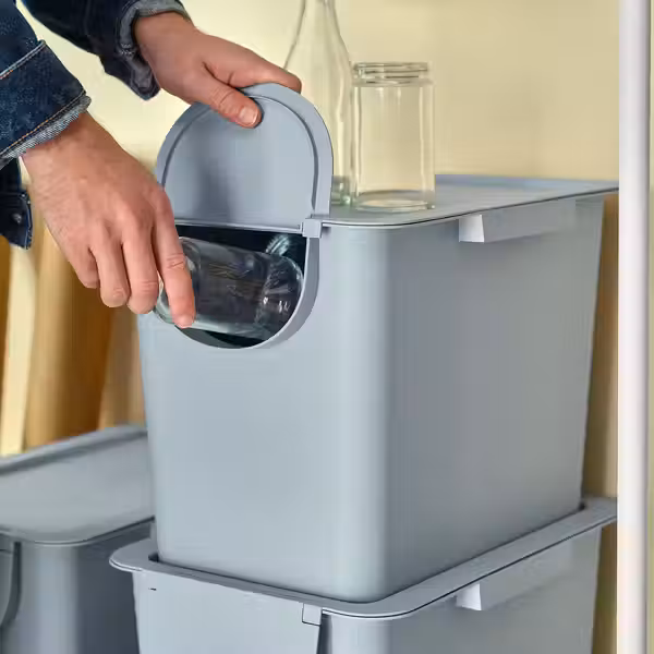 TRÖSKNING ТРЁСКНИНГ Контейнер с крышкой - серо-синий светлый 25 л - фото 6