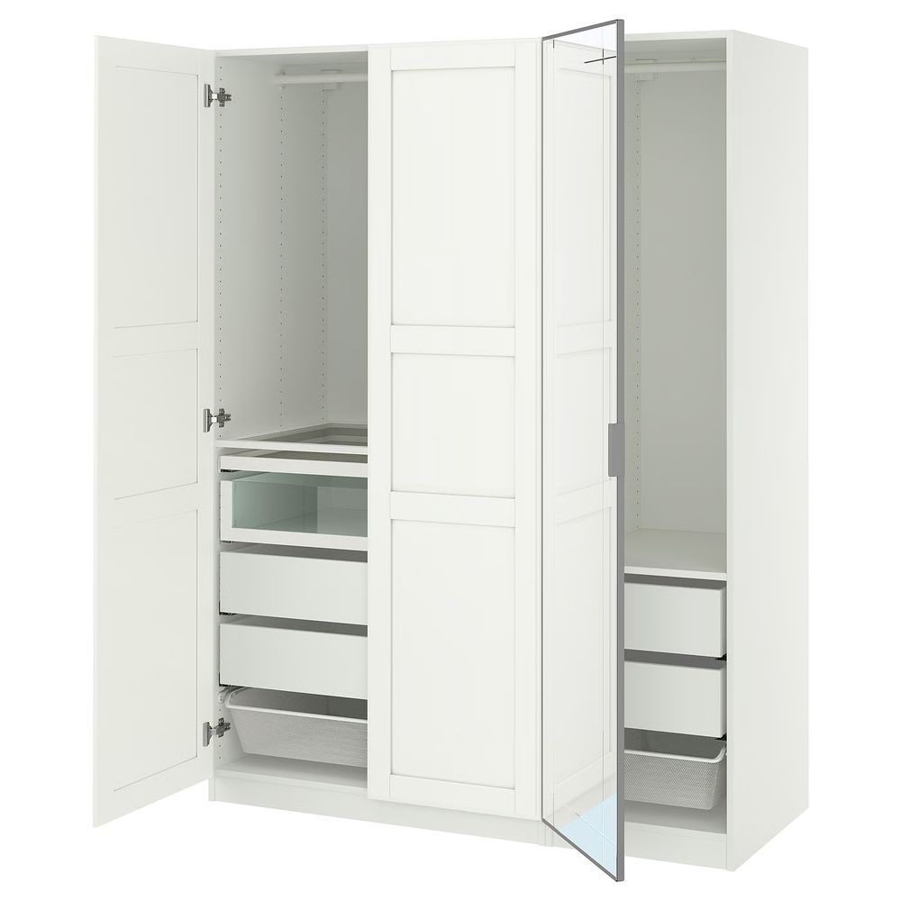 IKEA, вид спереди