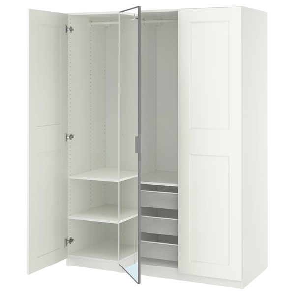 IKEA, вид спереди