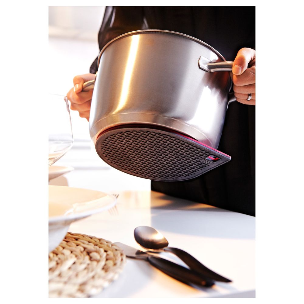 Подставка под горячее, магнитн, красный/темно-серый IKEA IKEA 365+ GUNSTIG ИКЕА 365+ ГУНСТИГ 703.734.64 - фото 1