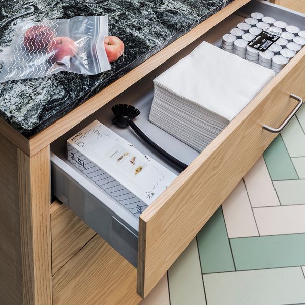 IKEA, дополнительный ракурс - схема-чертеж с размерами