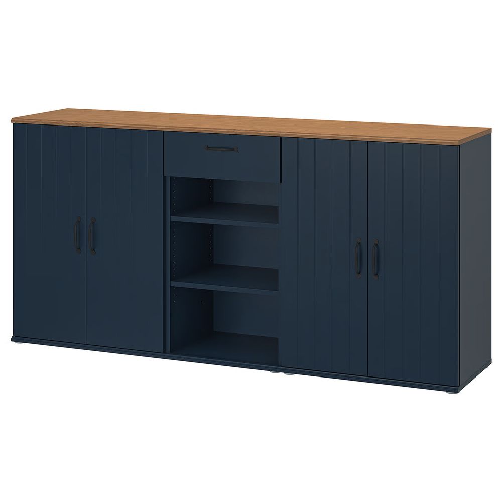 IKEA, вид спереди