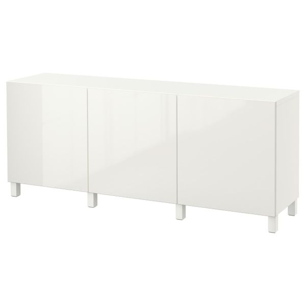 IKEA, вид спереди