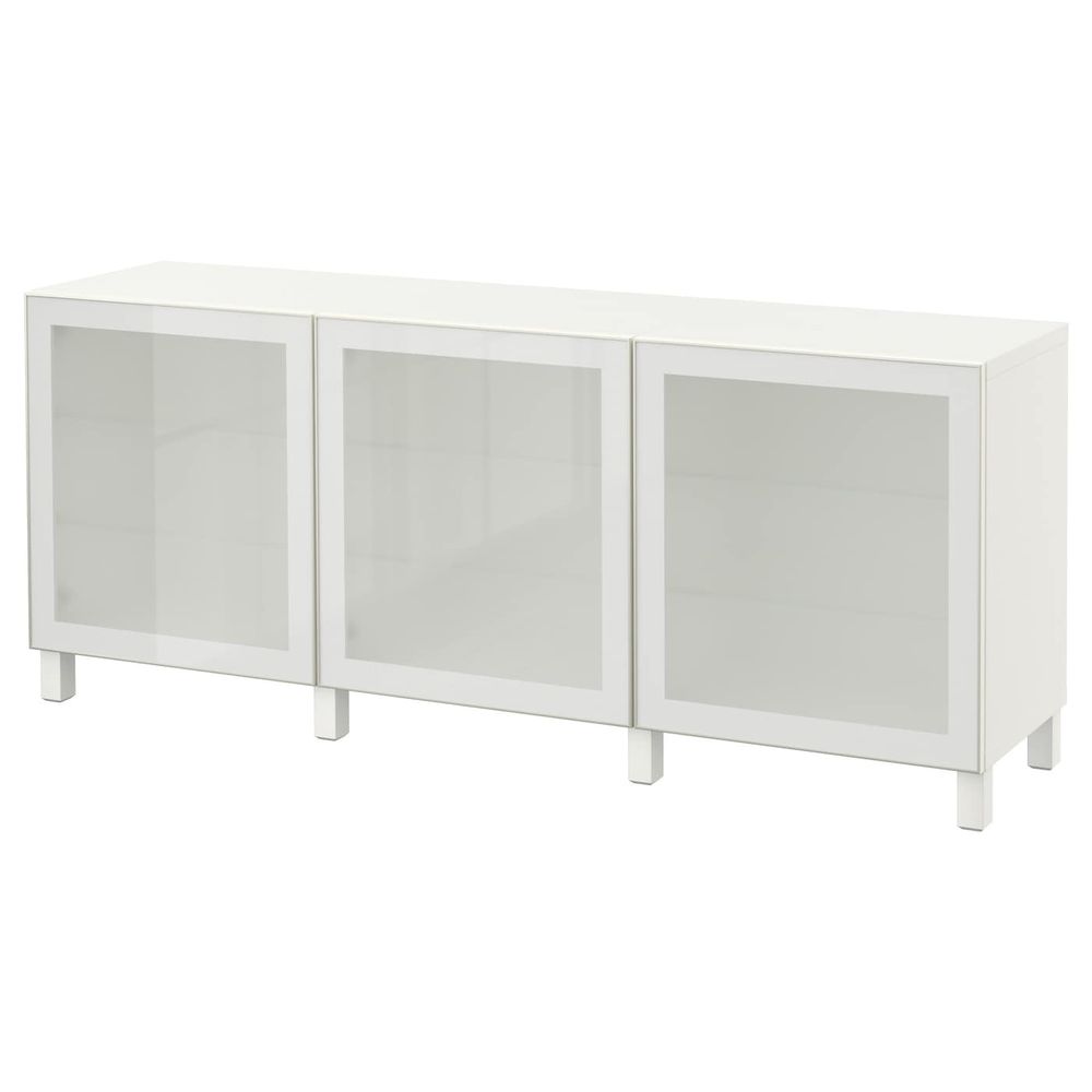 IKEA, вид спереди