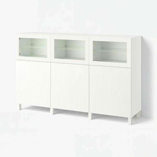 IKEA, вид спереди