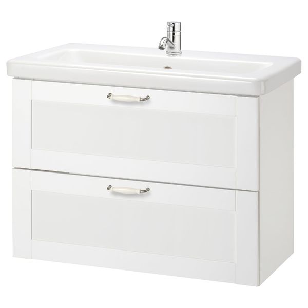 IKEA, вид спереди