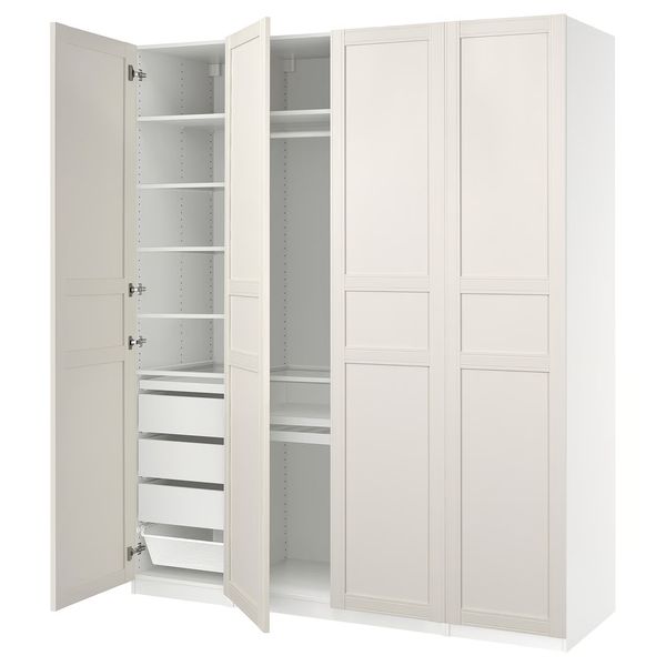 IKEA, вид спереди