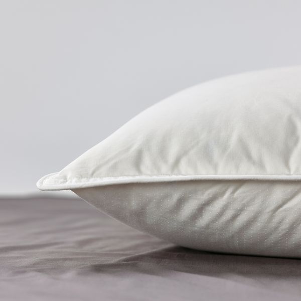 Подушка, низкая 50x70 см IKEA GULKAVLE ГУЛКАВЛЕ 504.603.15 - фото 3