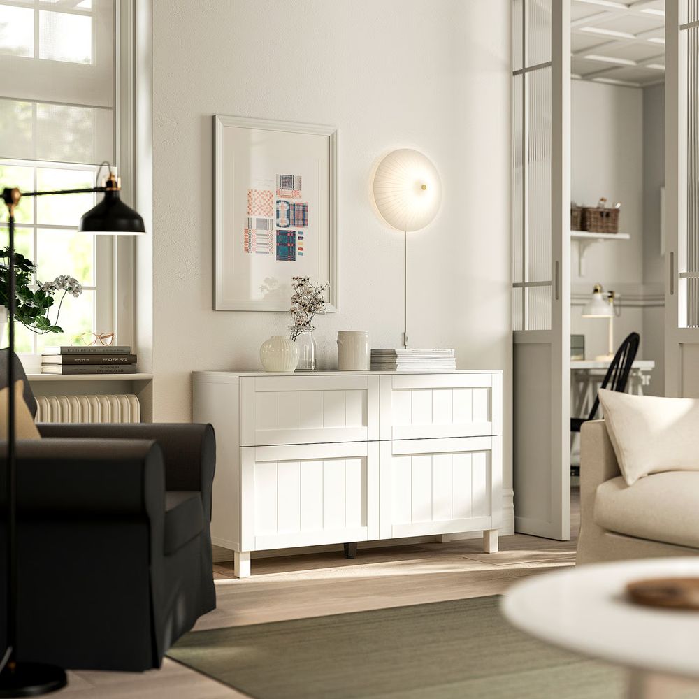 IKEA, вид спереди