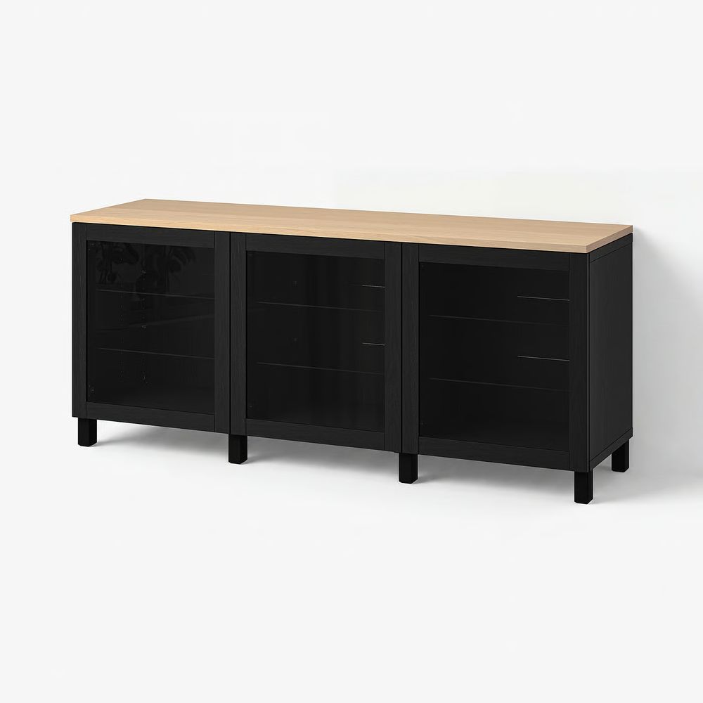 IKEA, вид спереди