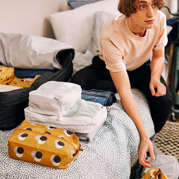 Сумка для одежды с отделениями, клетчатый орнамент/белый IKEA RENSARE РЕНСАРЕ 104.466.56 - фото 4