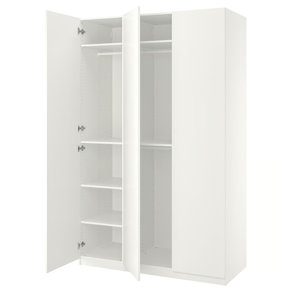 IKEA, вид спереди
