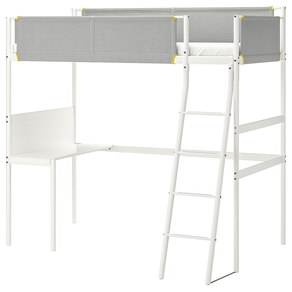 IKEA, вид спереди