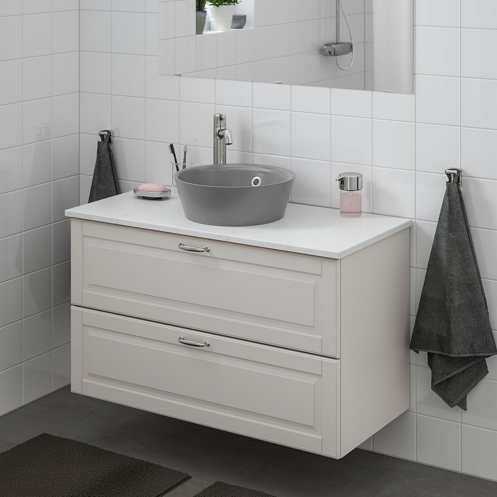 IKEA, вид спереди