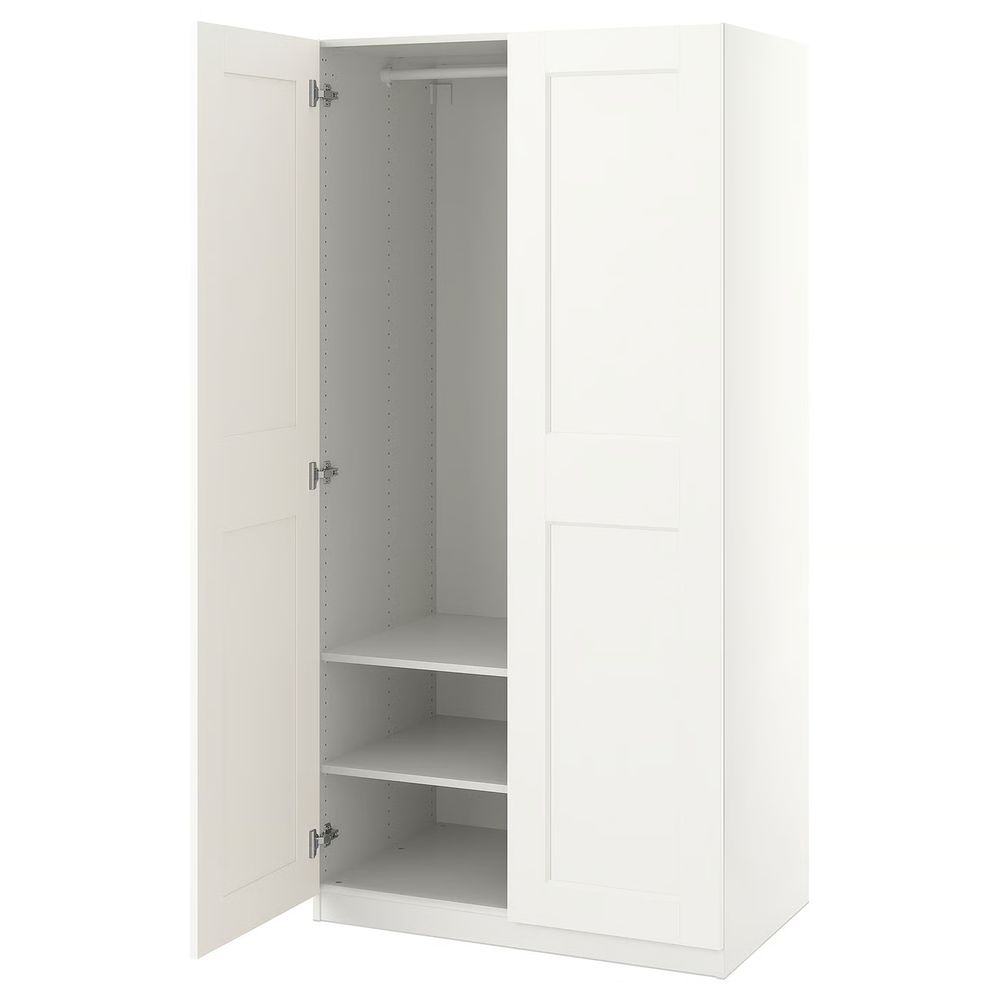 IKEA, вид спереди