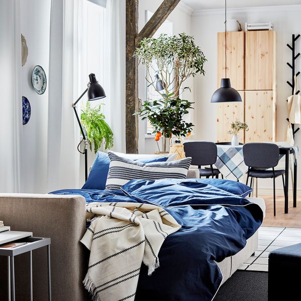 Пододеяльник и наволочка, темно-синий/белый 150x200/50x70 см IKEA KUNGSBLOMMA КУНГСБЛОММА 304.659.84 - фото 2