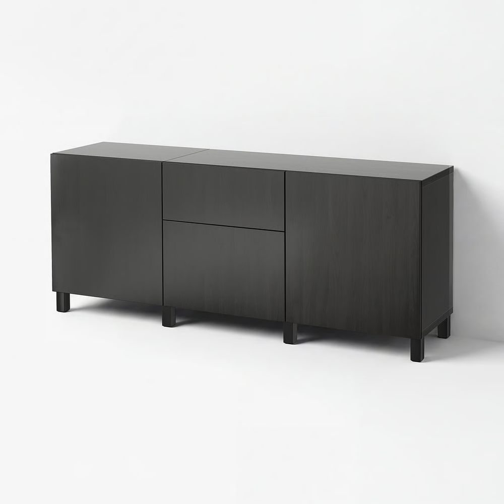 IKEA, вид спереди