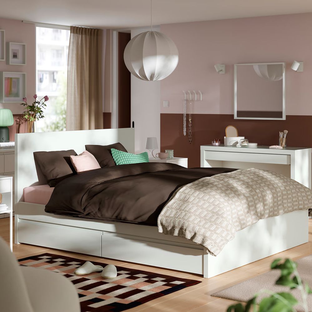 IKEA, вид спереди