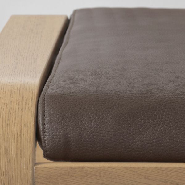 Табурет для ног, дубовый шпон, беленый/Глосе темно-коричневый IKEA POÄNG ПОЭНГ 792.817.09 - фото 2