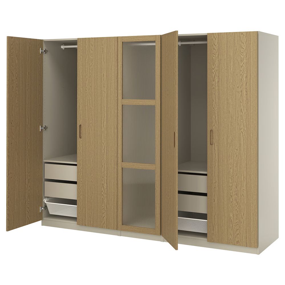 IKEA, вид спереди