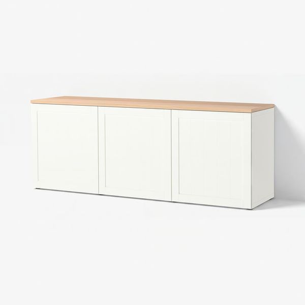 IKEA, вид спереди
