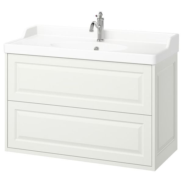 IKEA, вид спереди
