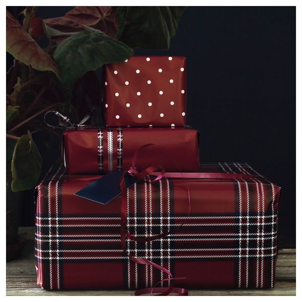 Рулон оберточной бумаги ВИНТЕР 2018, с рисунком, красный (3x0.7 м 3 шт) - фото 2