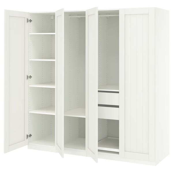 IKEA, вид спереди