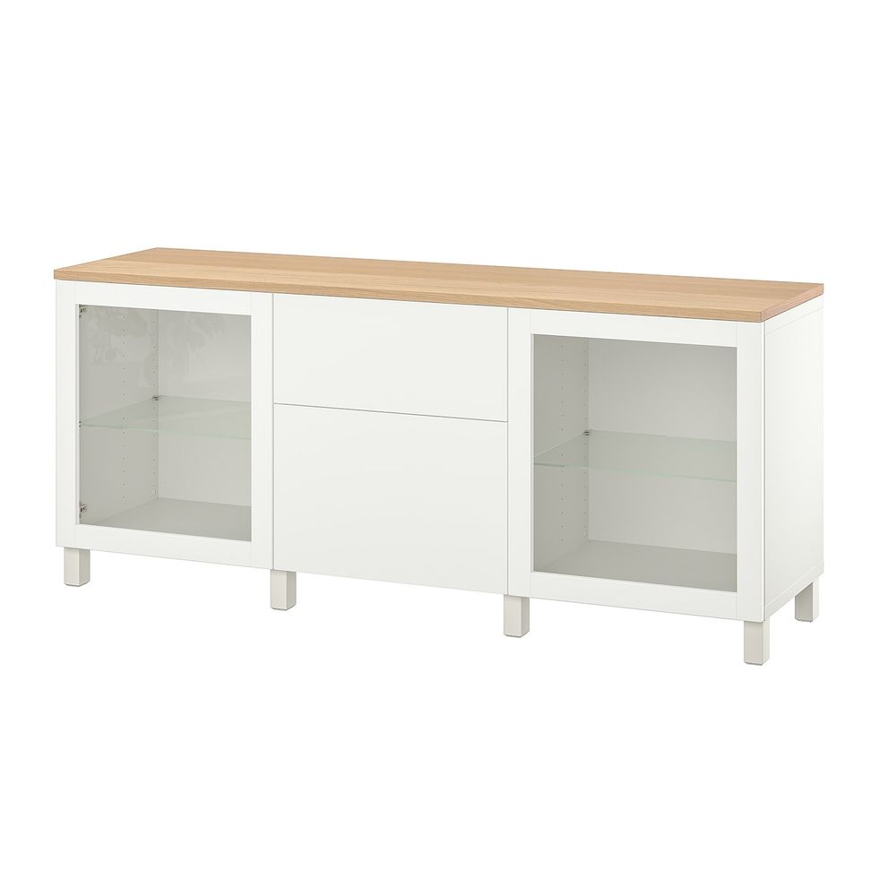 IKEA, вид спереди
