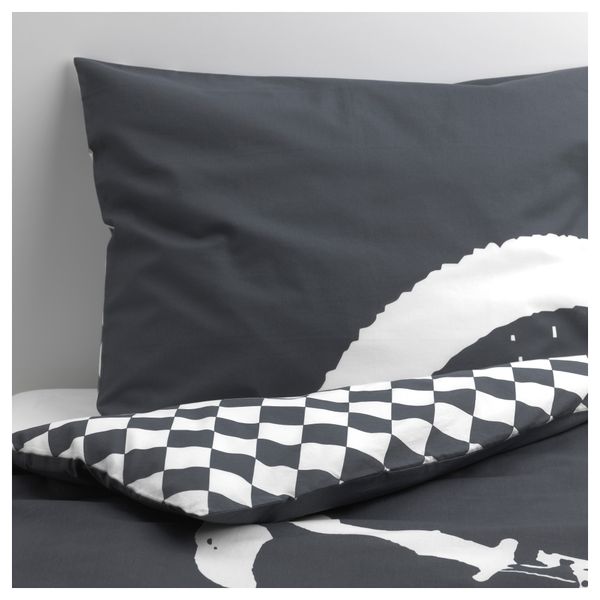 IKEA, вид спереди