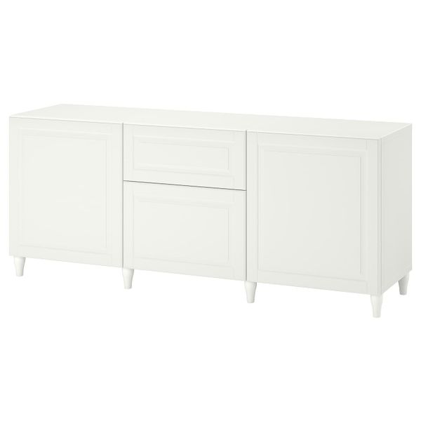 IKEA, вид спереди