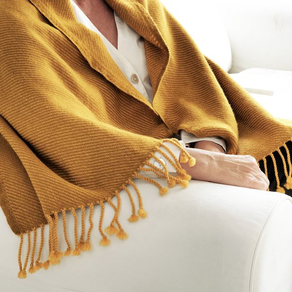 Плед, желтый 60x160 см IKEA OMTÄNKSAM ОМТЭНКСАМ 604.694.57 - фото 4