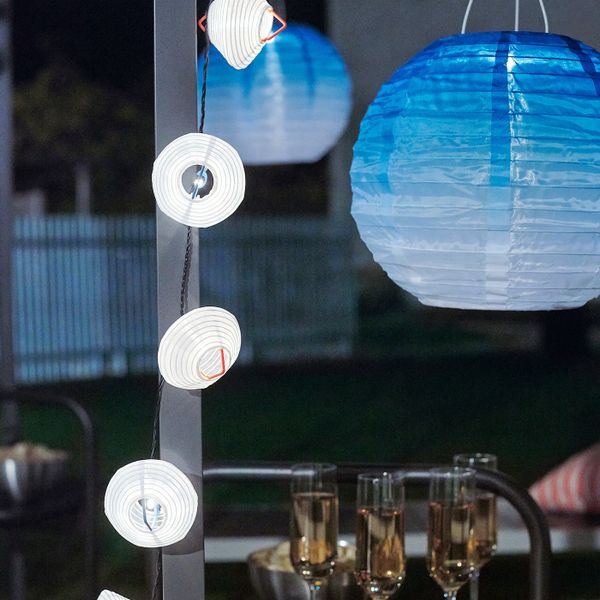 Подвесная светодиодная лампа, для сада/шаровидный синеватый оттенок 30 см IKEA SOLVINDEN СОЛВИДЕН 604.873.57 - фото 4