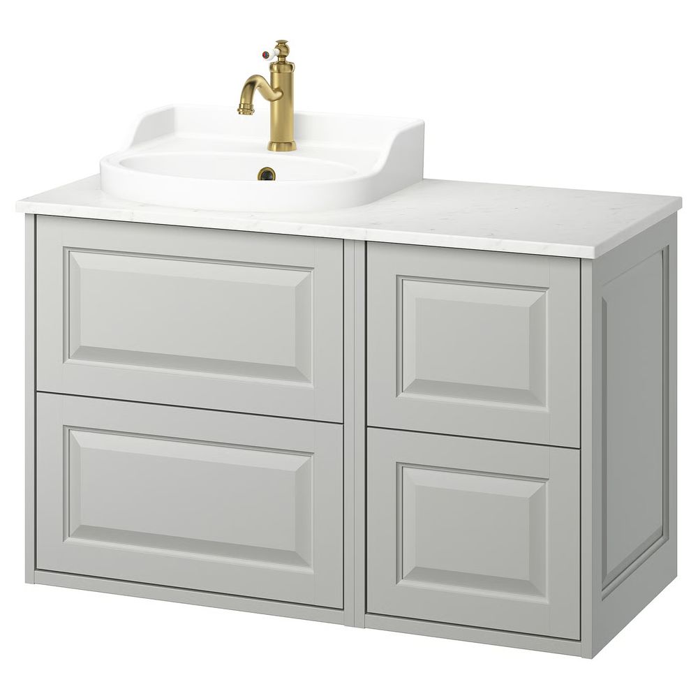 IKEA, вид спереди