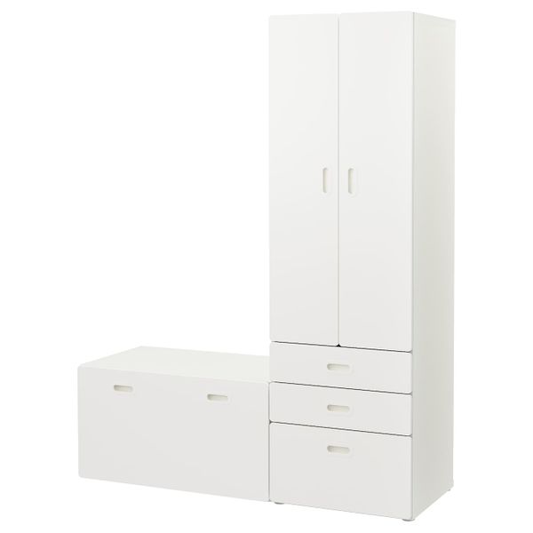 IKEA, вид спереди