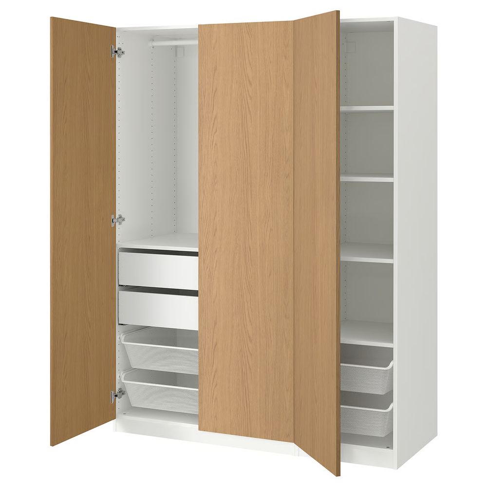 IKEA, вид спереди
