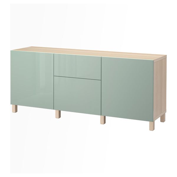 IKEA, вид спереди