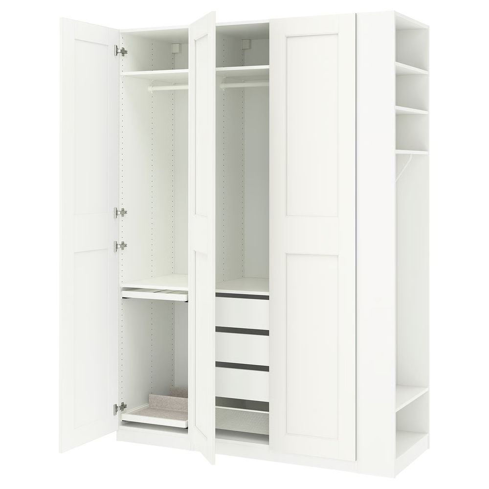 IKEA, вид спереди