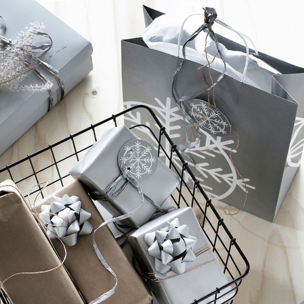 Рулон оберточной бумаги, серебристый, 4x0.7 м IKEA ВИНТЕР 2019 004.623.12 - фото 2