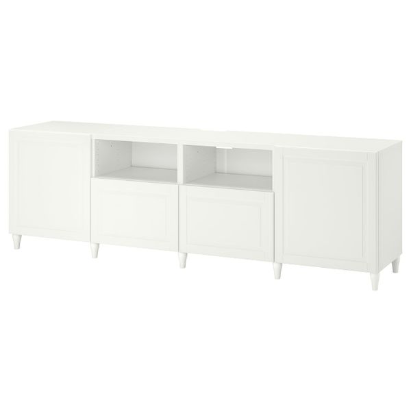 IKEA, вид спереди