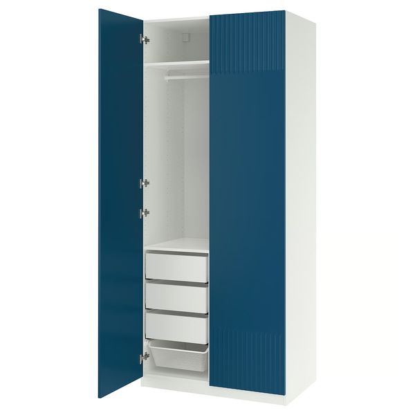 IKEA, вид спереди